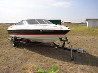 1992 MAXUM Sport Boat, 19 ft.